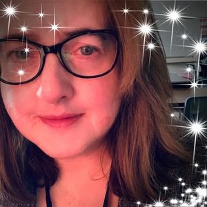 Meet your Posher, Liz